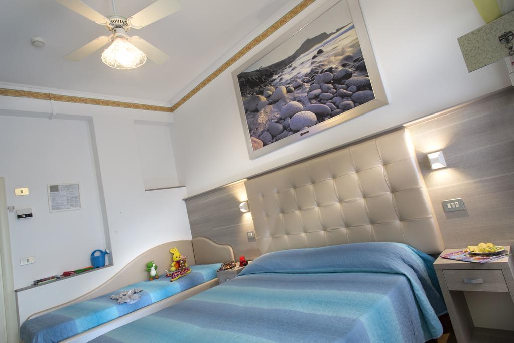 Hotel Titanus Bellaria-Igea Marina Luaran gambar
