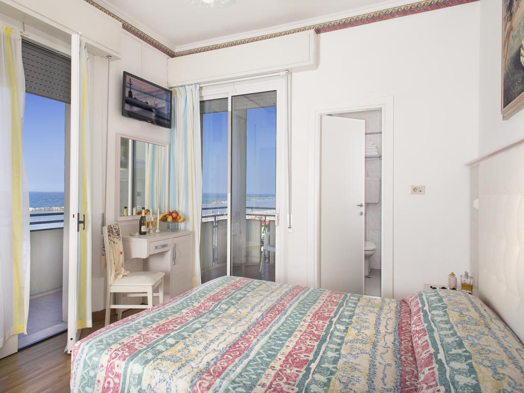 Hotel Titanus Bellaria-Igea Marina Luaran gambar