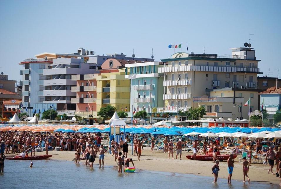 Hotel Titanus Bellaria-Igea Marina Luaran gambar